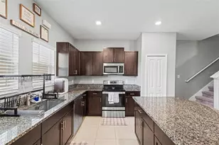 4624 Willet Cooper Ct, Tampa, FL 33619 - Photo 12