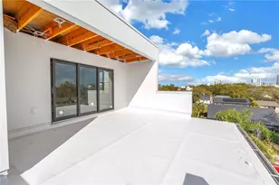 364 14th St N, Saint Petersburg, FL 33705 - Photo 12