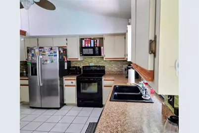 8026 Victoria Way, Weeki Wachee, FL 34613 - Photo 4