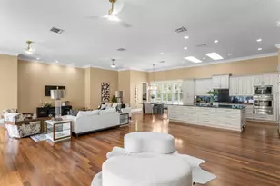 16504 Avila Blvd, Tampa, FL 33613 - Photo 18