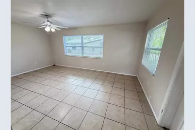 5011 9th Street Court E, Bradenton, FL 34203 - Photo 4