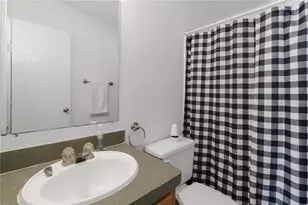 2903 Pritcher Manor Ct, Lithia, FL 33547 - Photo 14