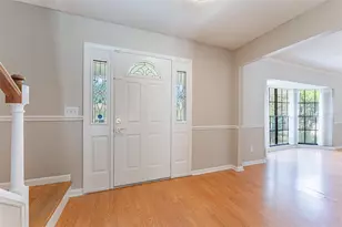 16203 Fantasia Dr, Tampa, FL 33624 - Photo 8