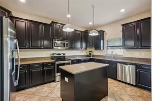 10914 Whitecap Dr, Riverview, FL 33579 - Photo 8