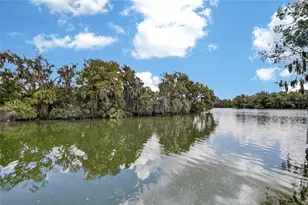 6870 Shimmering Dr, Lakeland, FL 33813 - Photo 4