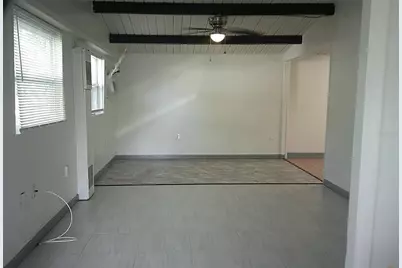 1060 65th Street S, Saint Petersburg, FL 33707 - Photo 6