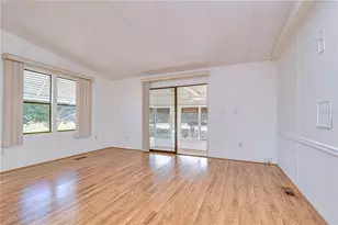 5438 Antigua Dr, Zephyrhills, FL 33541 - Photo 30