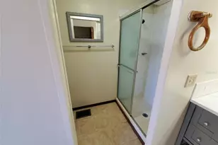 39149 Flora Ave, Zephyrhills, FL 33542 - Photo 14