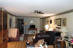 225 Country Club Dr, Largo, FL 33771 - Photo 8