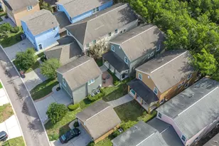 5945 Beaconpark St, Lithia, FL 33547 - Photo 4