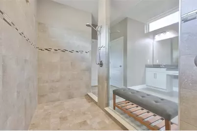11718 Lake Lucaya Drive, Riverview, FL 33579 - Photo 18