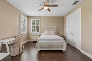 2601 Milford Berry Ln, Tampa, FL 33618 - Photo 38