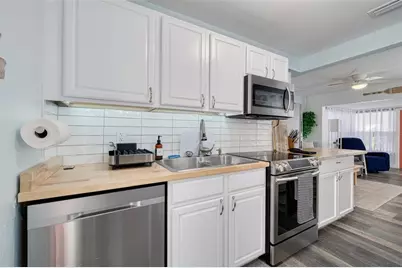 5117 Tangerine Avenue S, Gulfport, FL 33707 - Photo 10