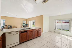 208 Cimarron Dr, Kissimmee, FL 34759 - Photo 8
