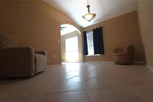 9139 Southern Charm Cir, Brooksville, FL 34613 - Photo 2