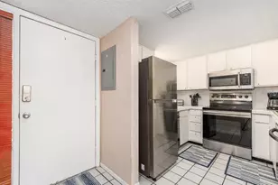 303 Woodlake Wynde, Oldsmar, FL 34677 - Photo 8