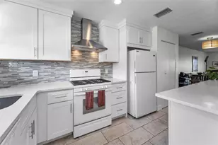 5925 Shore Blvd S, Gulfport, FL 33707 - Photo 12