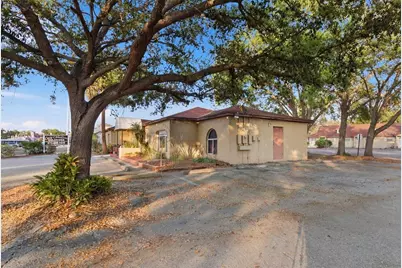 9729 N Armenia Avenue, Tampa, FL 33612 - Photo 4