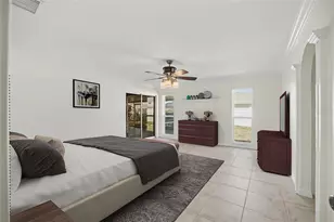 7918 Cypress Lake Dr, Sarasota, FL 34243 - Photo 16
