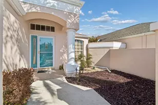 284 Royal Palm Way, Spring Hill, FL 34608 - Photo 2