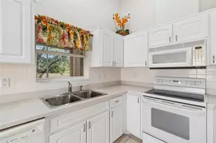 284 Royal Palm Way, Spring Hill, FL 34608 - Photo 24