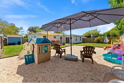 251 Davison Avenue NE, Saint Petersburg, FL 33703 - Photo 42