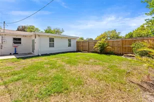 251 Davison Ave NE, Saint Petersburg, FL 33703 - Photo 38