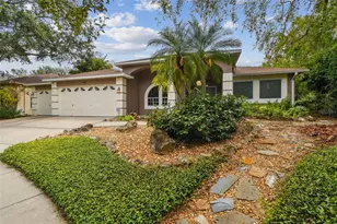 160 Sage Cir, Crystal Beach, FL 34681 - Photo 4