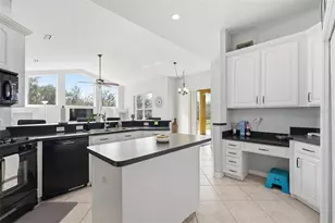 12329 Creek Edge Dr, Riverview, FL 33579 - Photo 16