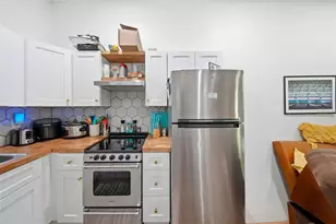532 31st St S, Saint Petersburg, FL 33712 - Photo 18