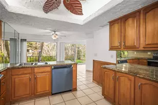 225 Country Club Dr, Largo, FL 33771 - Photo 8