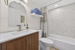 6490 Cape Hatteras Way NE, Saint Petersburg, FL 33702 - Photo 14