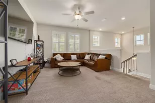 593 Ozona Village Dr, Palm Harbor, FL 34683 - Photo 16