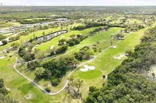 6537 Cape Hatteras Way NE, Saint Petersburg, FL 33702 - Photo 68