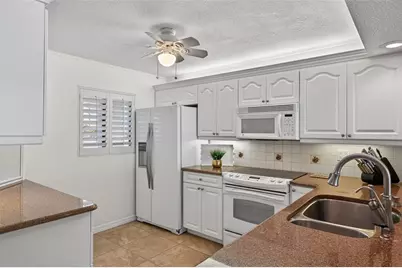 865 S Gulfview Boulevard #207, Clearwater Beach, FL 33767 - Photo 18