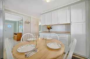 110 E St Lucia Loop, Apollo Beach, FL 33572 - Photo 10