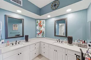 1200 Country Club Dr, Largo, FL 33771 - Photo 30