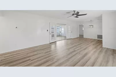 2483 66th Terrace S, Saint Petersburg, FL 33712 - Photo 8