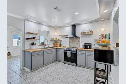 4451 14th Avenue N, Saint Petersburg, FL 33713 - Photo 6