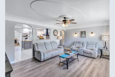 4451 14th Avenue N, Saint Petersburg, FL 33713 - Photo 2