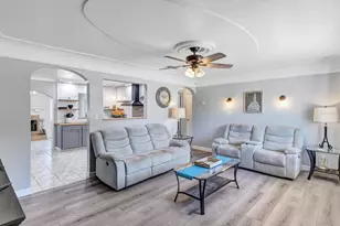 4451 14th Ave N, Saint Petersburg, FL 33713 - Photo 2