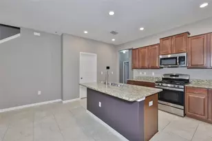 6330 Lantern View Pl, Apollo Beach, FL 33572 - Photo 10