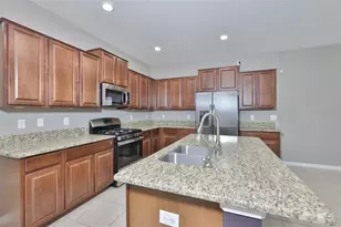 6330 Lantern View Pl, Apollo Beach, FL 33572 - Photo 10