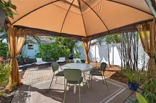 1246 37th Ave N, Saint Petersburg, FL 33704 - Photo 26