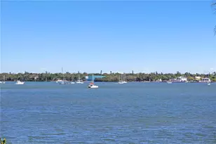 4717 Dolphin Cay Ln S, Saint Petersburg, FL 33711 - Photo 40