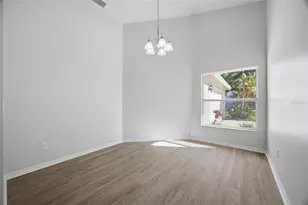 812 Crestridge Dr, Tarpon Springs, FL 34688 - Photo 6