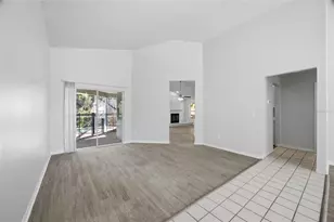 812 Crestridge Dr, Tarpon Springs, FL 34688 - Photo 8