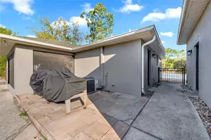 1811 Butch Cassidy Trail, Wimauma, FL 33598 - Photo 36