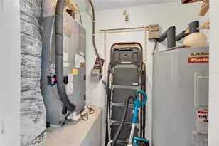 1811 Butch Cassidy Trail, Wimauma, FL 33598 - Photo 28