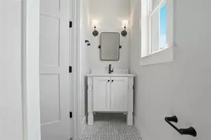 879 53rd Ave N, Saint Petersburg, FL 33703 - Photo 28